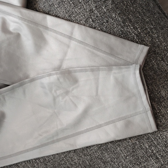 Fabletics pants - Picture 4 of 4